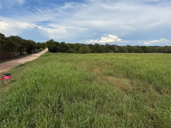 22828 Fm 1094, New Ulm, TX 78950