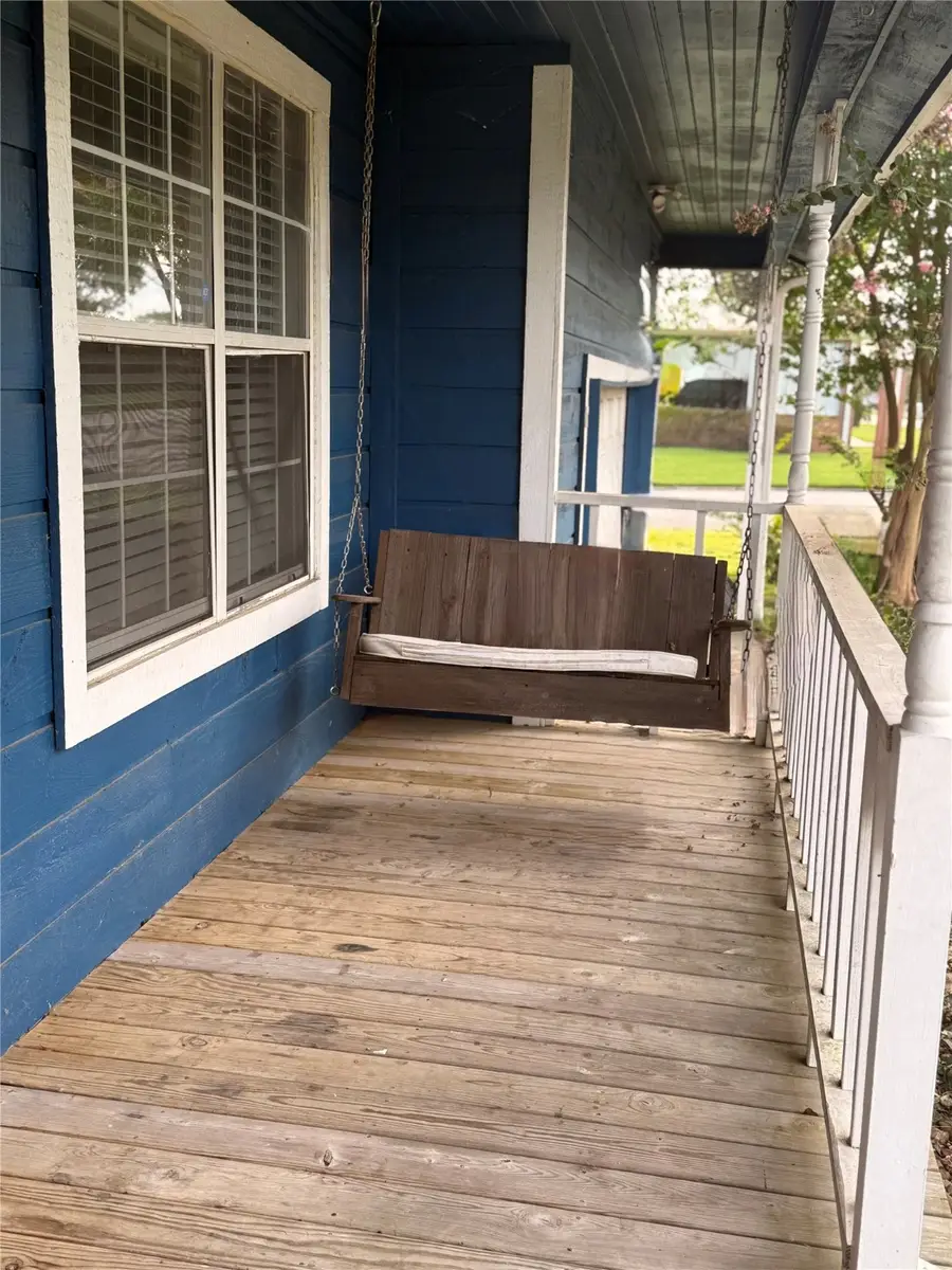 210 E North Street, Livingston, TX 77351 - Image #2