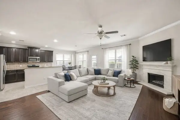 13722 Mckinney Creek Lane, Houston, TX 77044