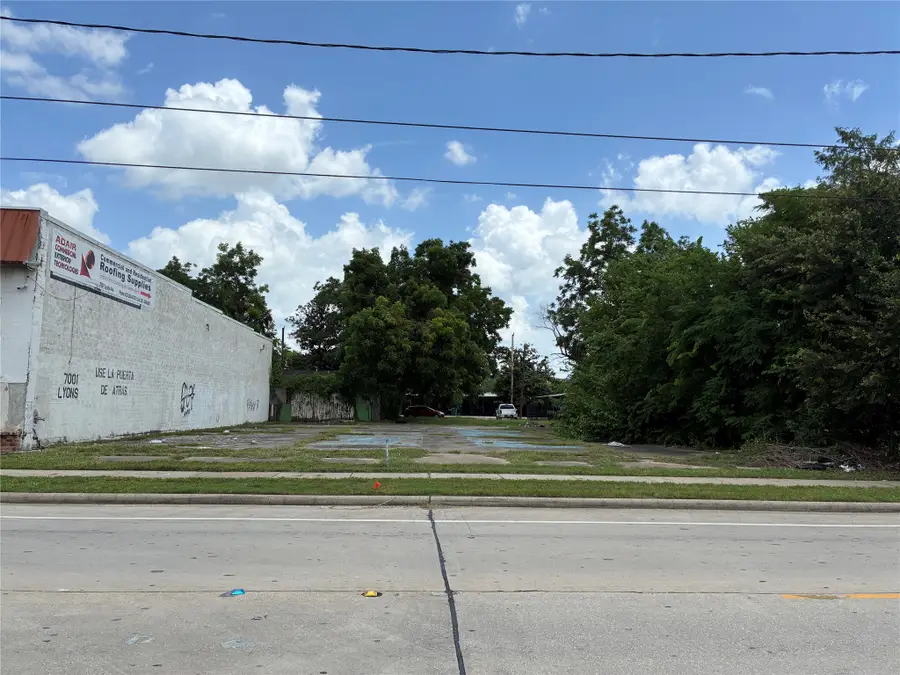 7003 Lyons Avenue, Houston, TX 77020 - #2