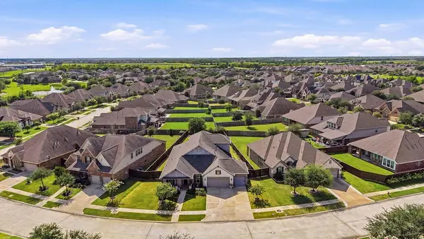 9614 Carson Lane, Iowa Colony, TX 77583