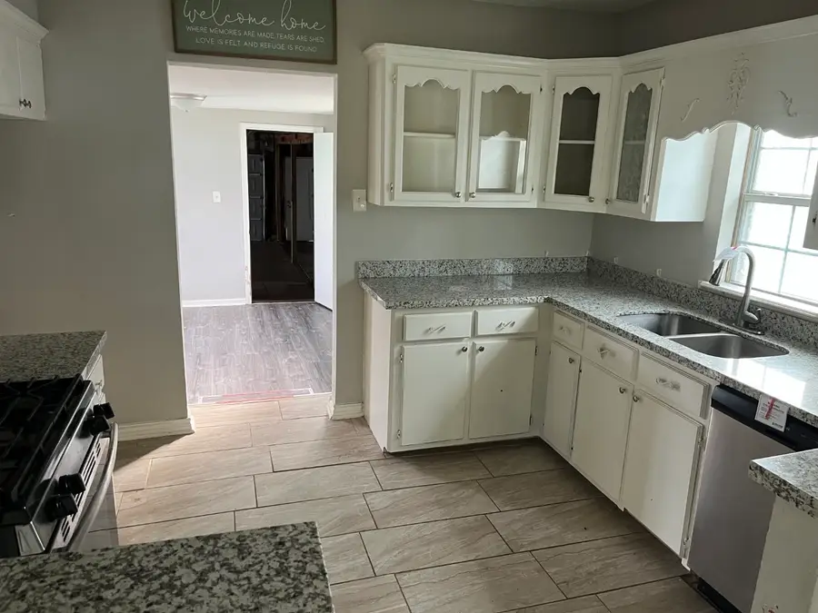 1507 W 5th Street, Freeport, TX 77541 - Image #2