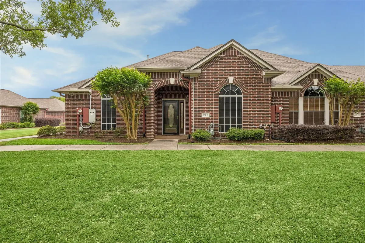 204 Clearview Avenue #D, Friendswood, TX 77546 - #1