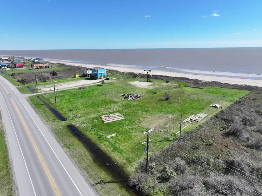 1220 Highway 87 Highway, Gilchrist, TX 77617 - #3