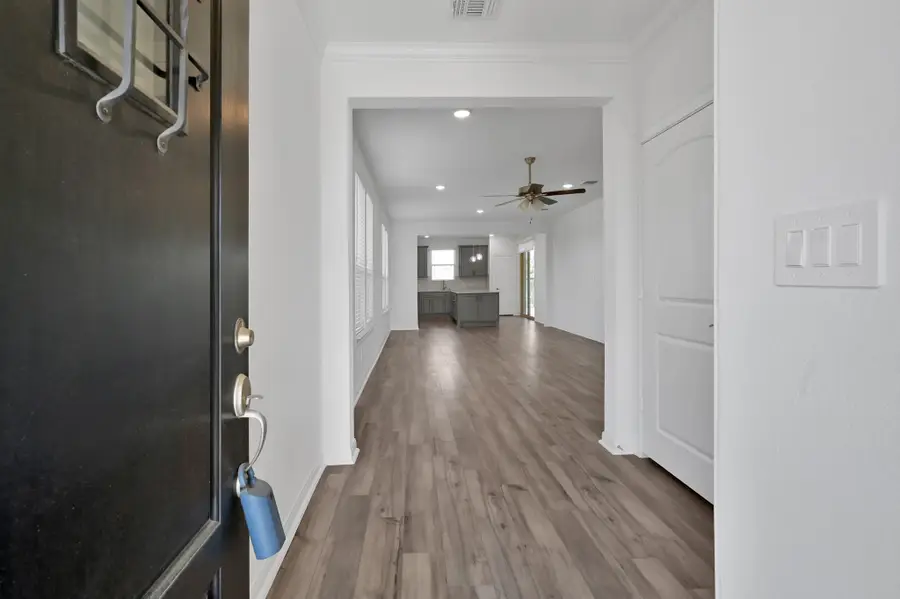 9906 Monarch Landing Cove, Willis, TX 77318 - Image #3