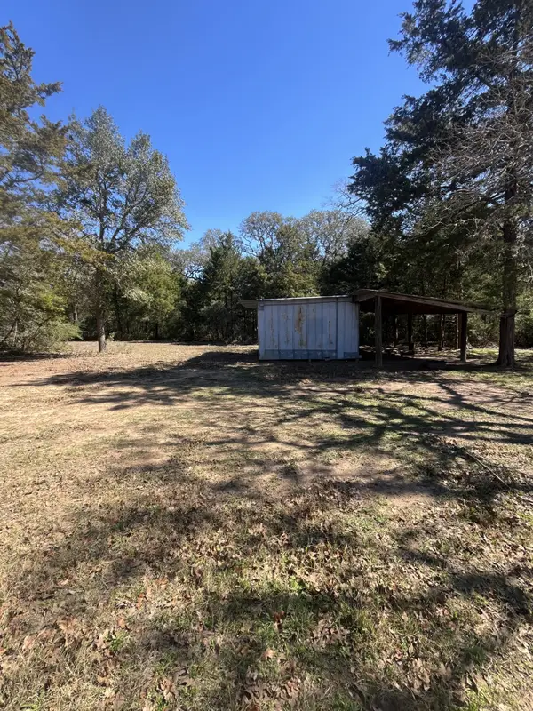 1165 Cr 213, Weimar, TX 78962