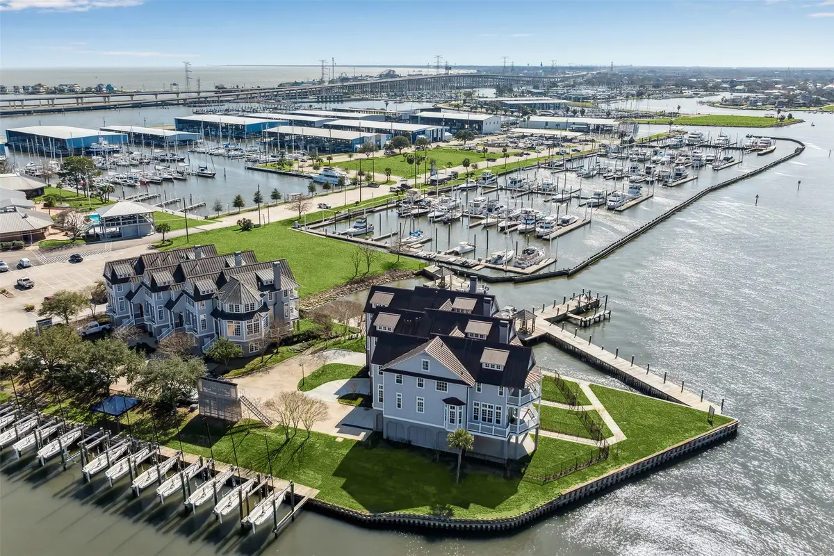 2451 Lakewood Pointe, Seabrook, TX 77586 - #1