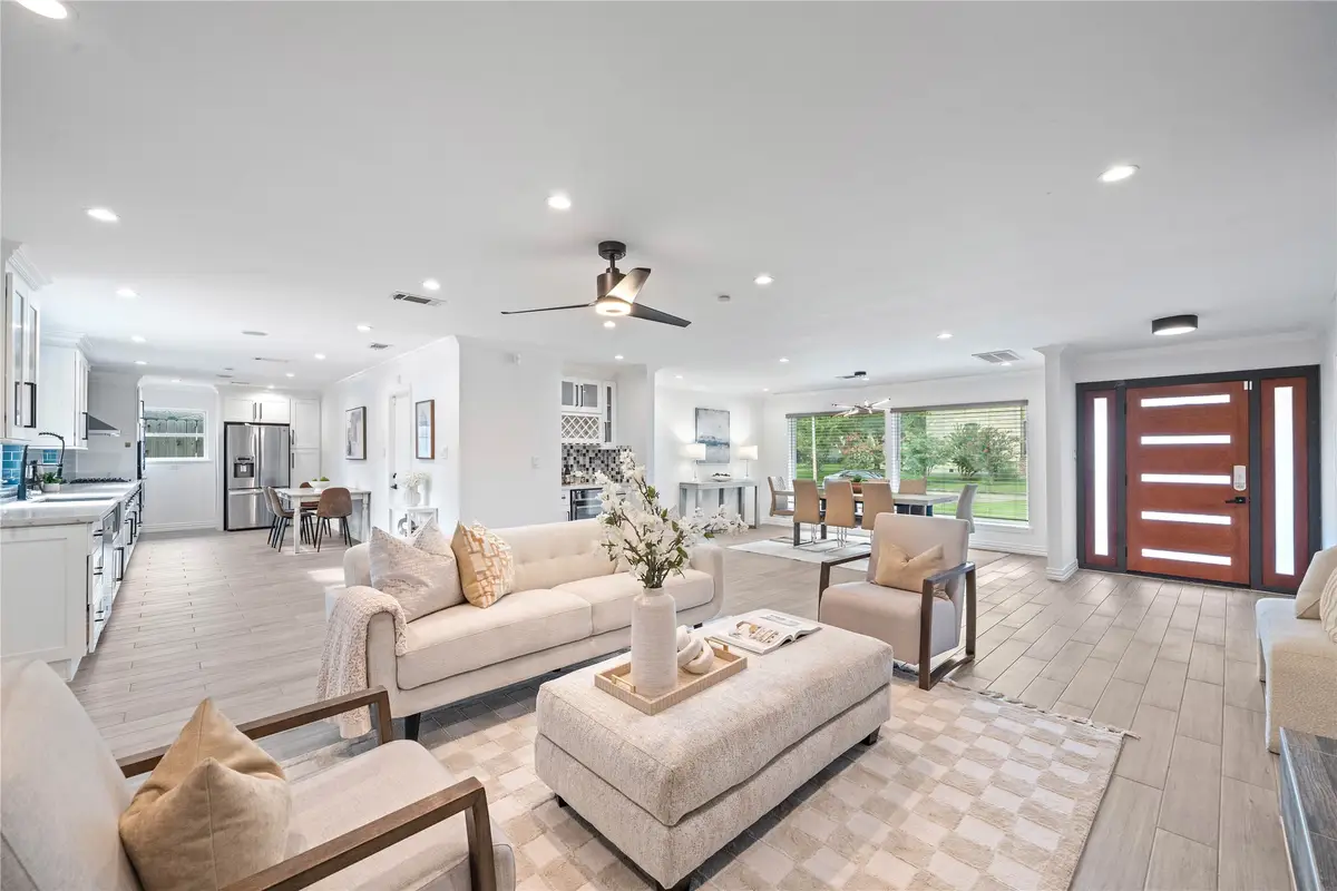 9022 Quebec Drive, Houston, TX 77096 - Image #1