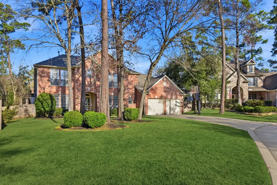 11 Barlow Court, The Woodlands, TX 77382 - Image #2