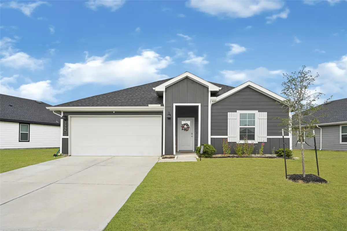 31734 Hallington Hill Lane, Fulshear, TX 77441 - Image #1