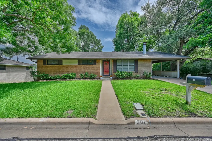 906 Carlee Drive, Brenham, TX 77833 - Image #2
