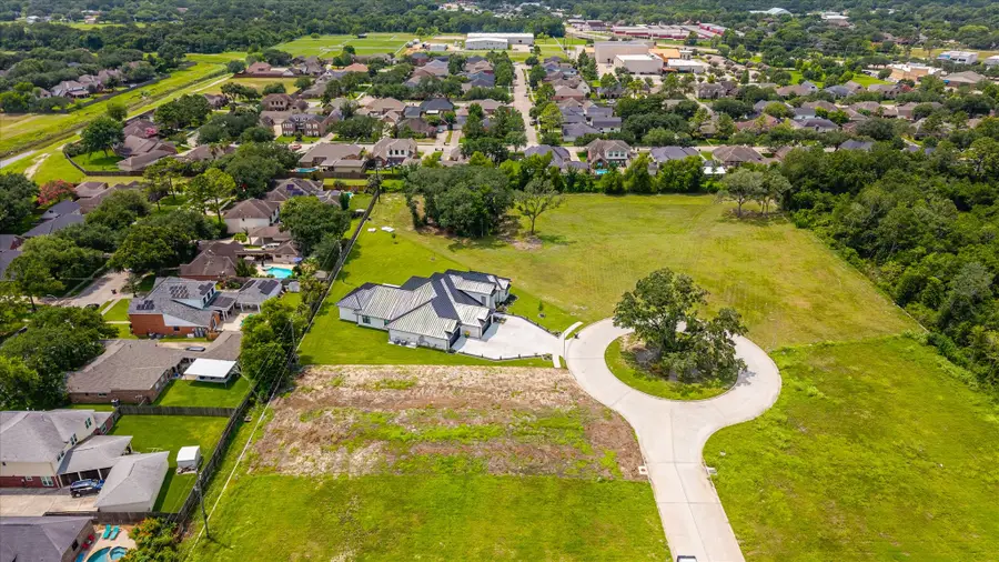 1618 Crown Oaks Court, Pearland, TX 77581 - #2