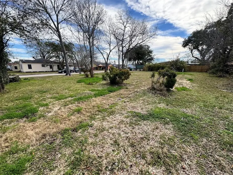 1700 Florida Street, Baytown, TX 77520 - #3