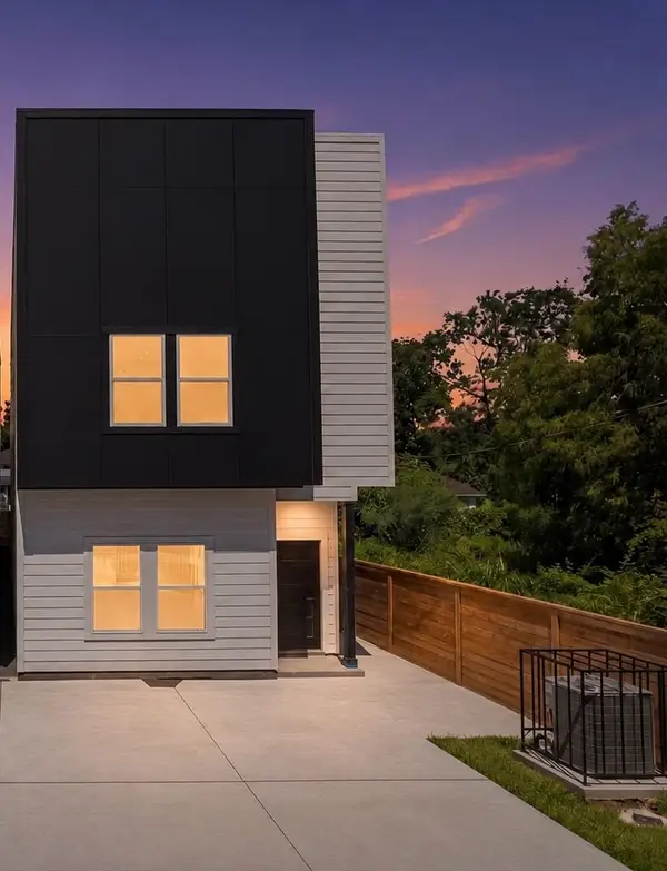 8323 Observatory Street #A/B, Houston, TX 77088