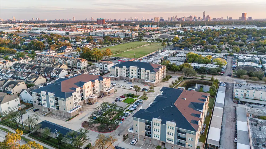 6804 Westview Drive #3205, Houston, TX 77055 - Image #2