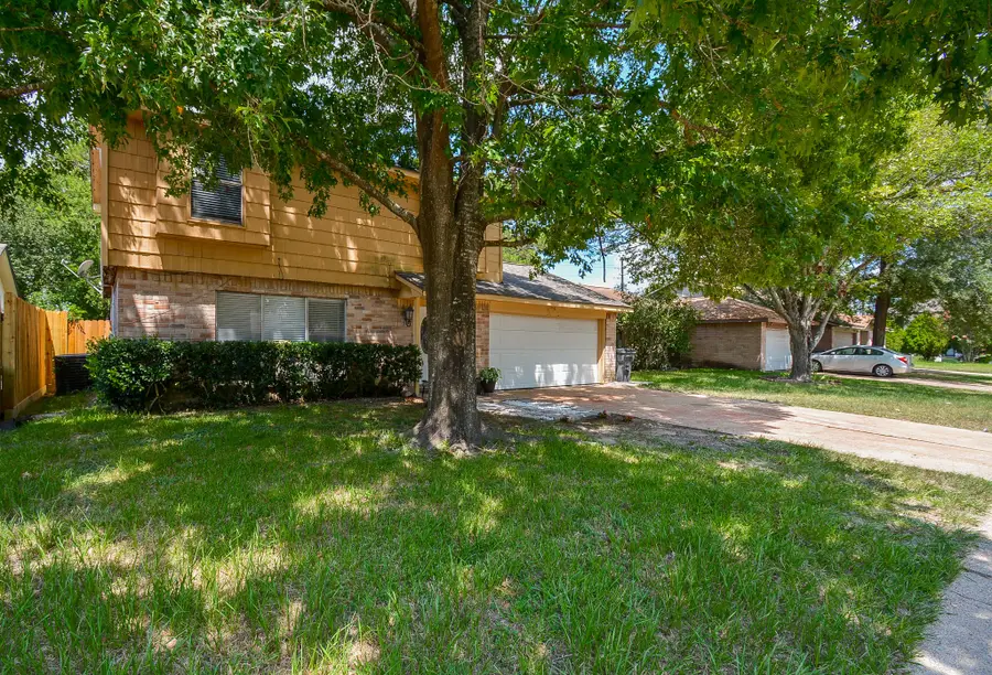 12335 Haroldson Forest Drive, Houston, TX 77044 - Image #2