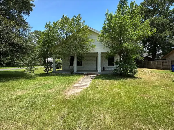 305 S 3rd Street, Silsbee, TX 77656