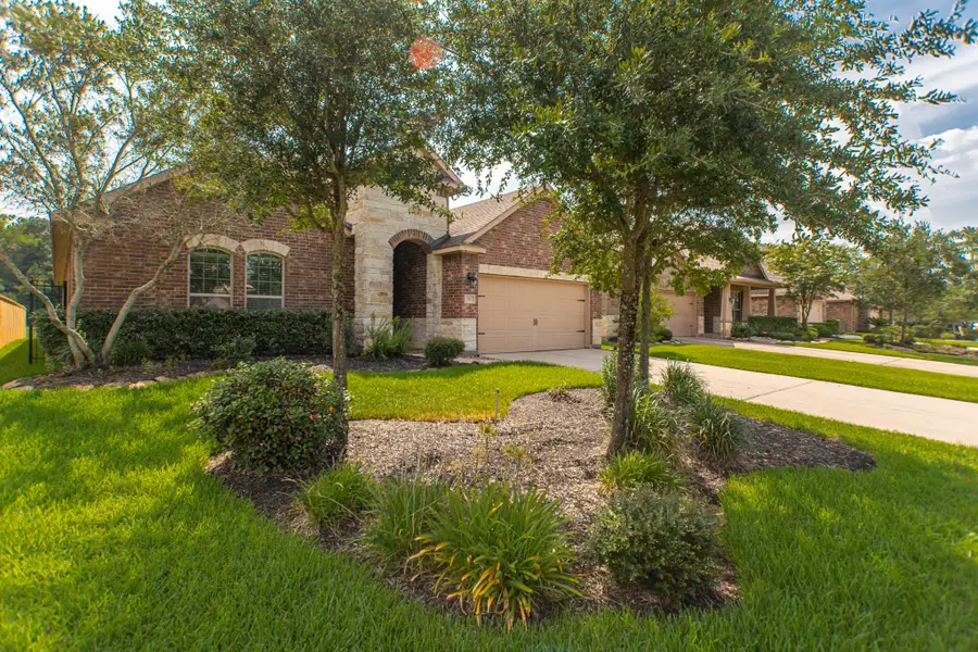 99 W Wading Pond Circle, The Woodlands, TX 77375-468 - #3