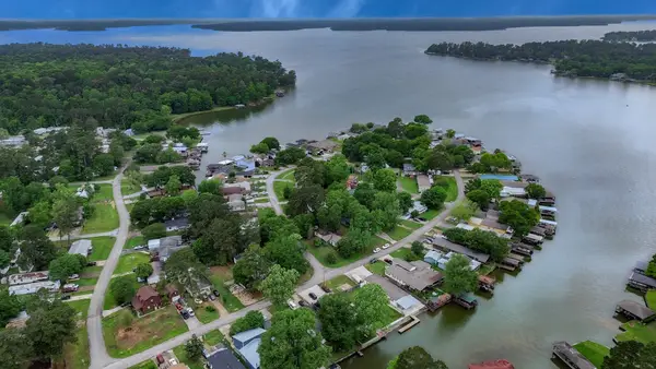 14186 Shadow Bay Drive, Willis, TX 77318