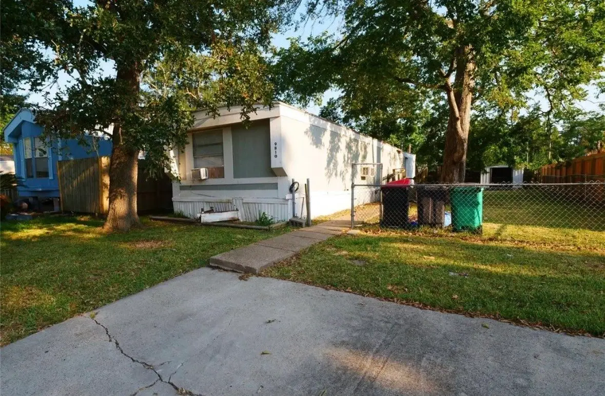 9810 Cedar Branch Drive, Baytown, TX 77521 - #1