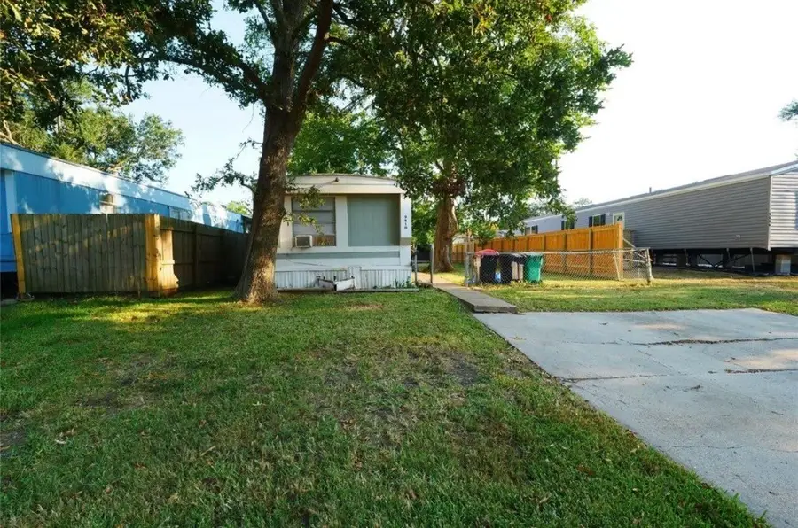9810 Cedar Branch Drive, Baytown, TX 77521 - #2