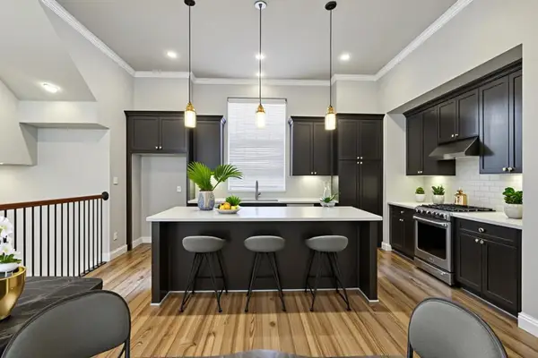1040 W 26th Street #B, Houston, TX 77008