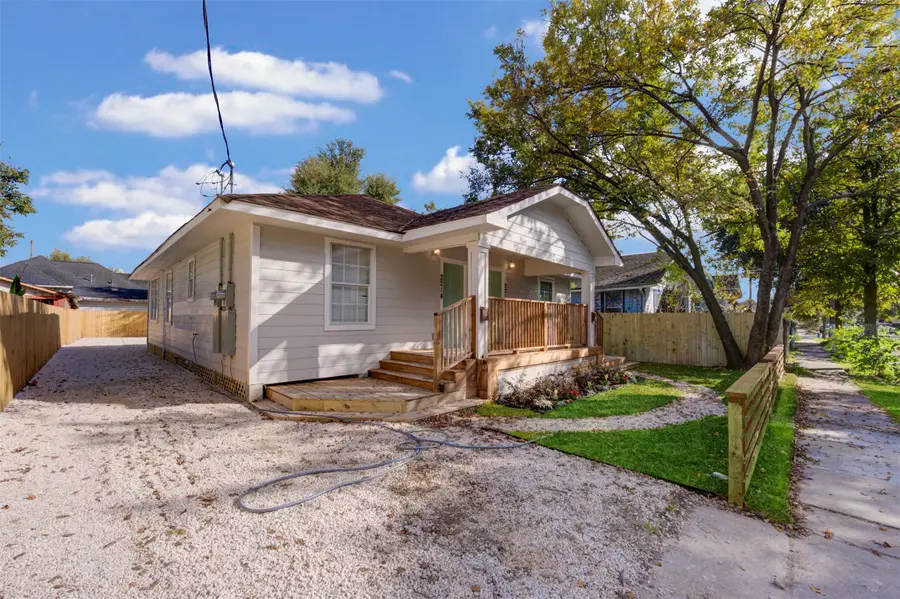 2214 Mckee Street, Houston, TX 77009 - Image #2
