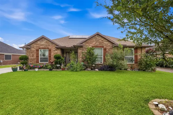 2610 18th Street N, Texas City, TX 77590