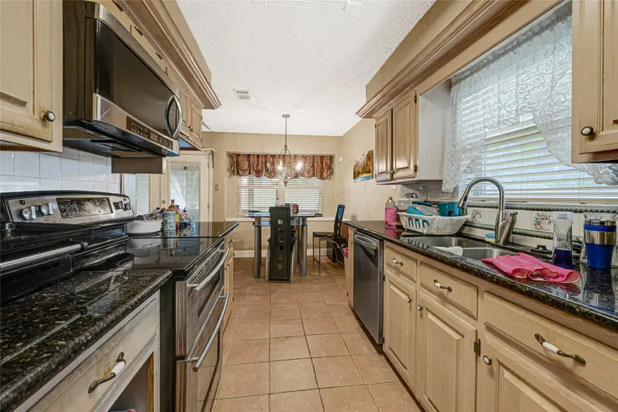 9807 Autumn Harvest Drive, Houston, TX 77064 - Image #2