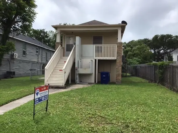 4615 Avenue Q 1/2, Galveston, TX 77551
