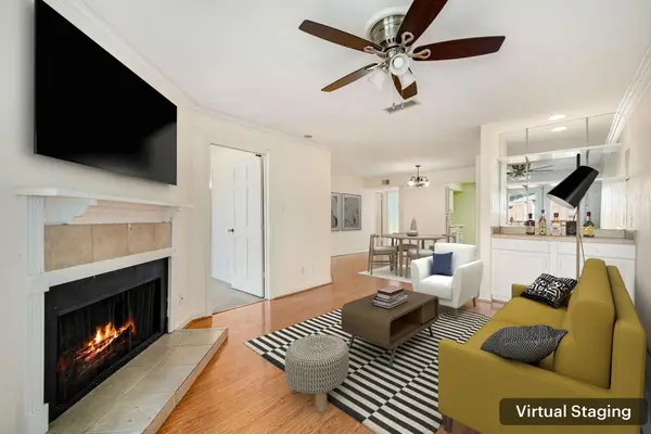 18800 Egret Bay Boulevard #207, Houston, TX 77058