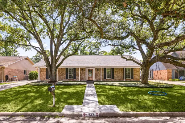 823 Pinesap Drive, Houston, TX 77079