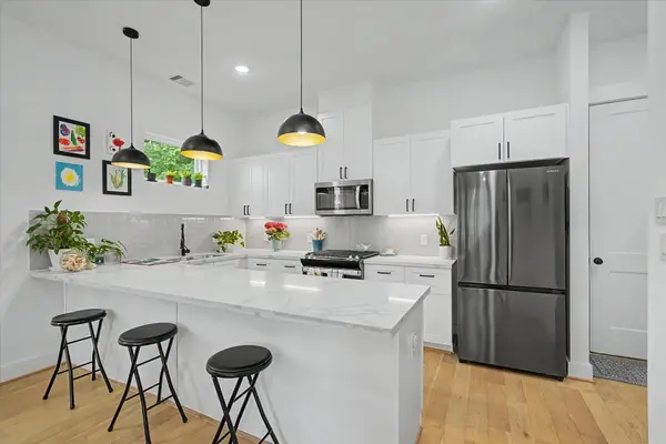2511 Stuart Street, Houston, TX 77004