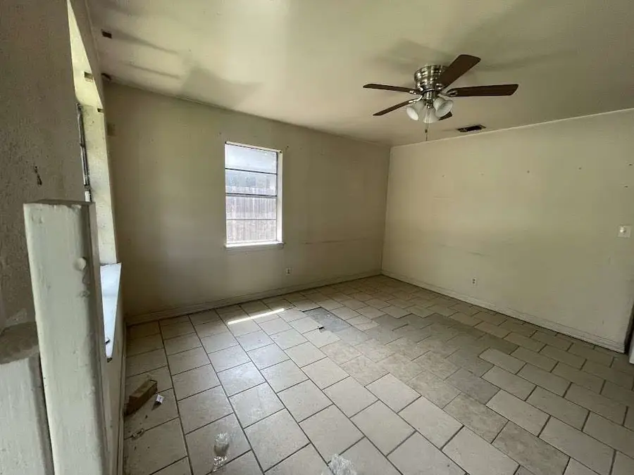 825 Tichenor Lane, La Feria, TX 78559 - Image #3