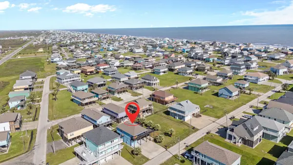 984 Crane Lane, Crystal Beach, TX 77650