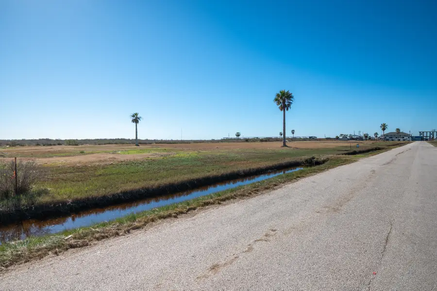 4454 Boyt Road, Port Bolivar, TX 77650 - Image #2