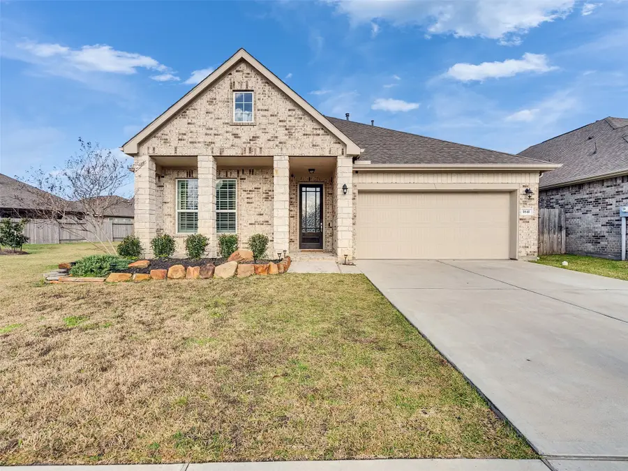 1841 Alyssa Way, Alvin, TX 77511 - Image #2
