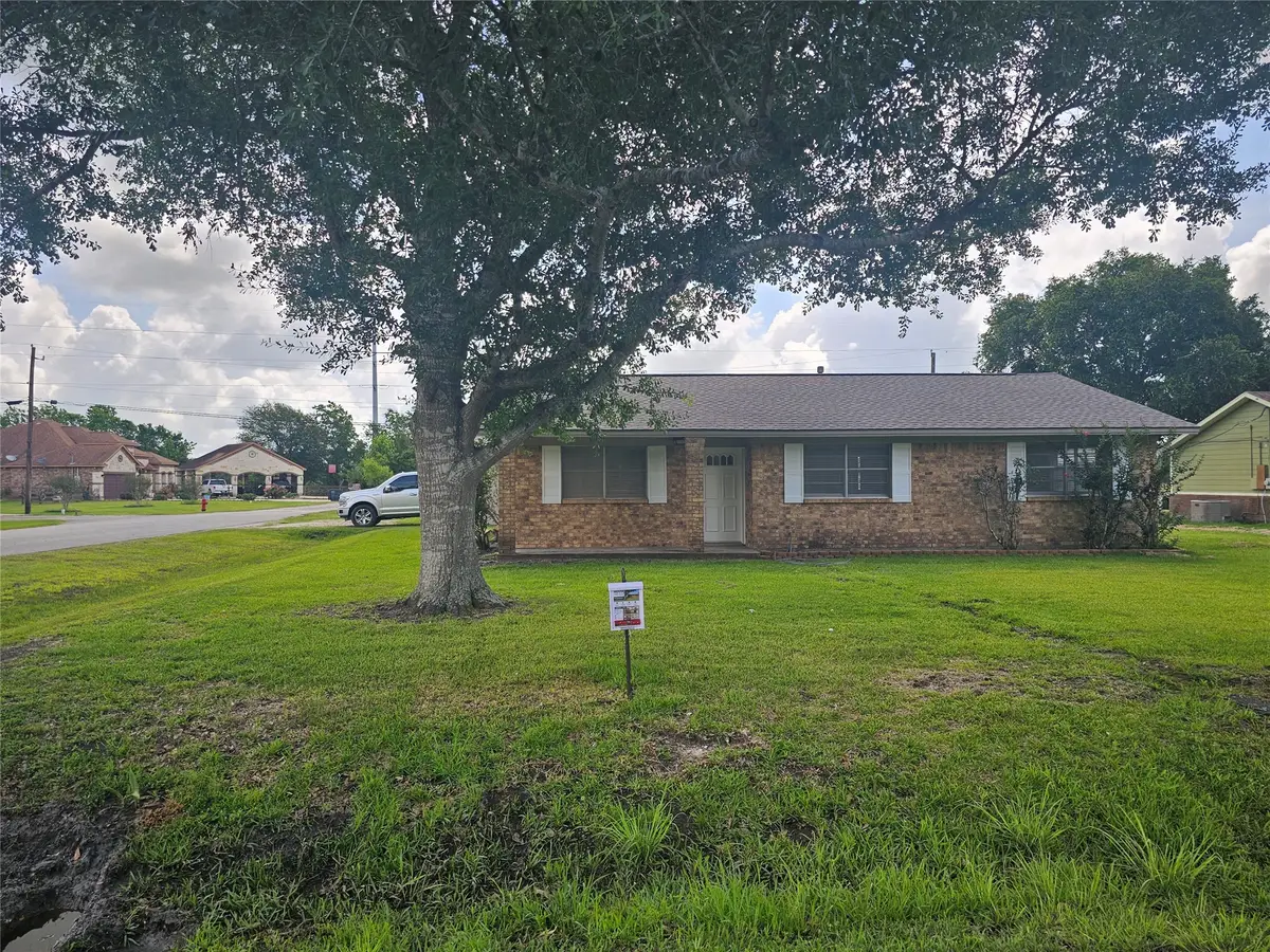 120 Ronald Avenue, Bay City, TX 77414 - #1