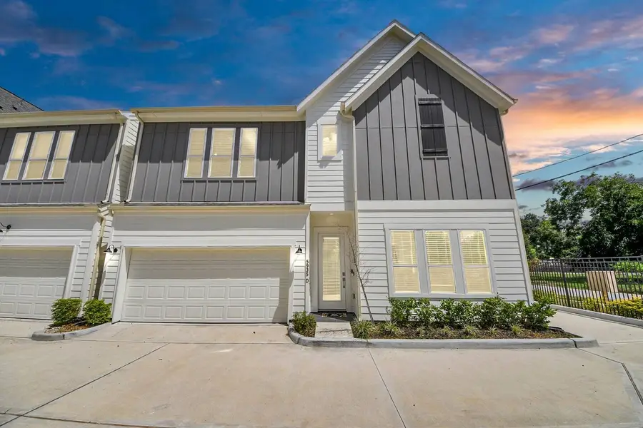 5935 Beall Street #D, Houston, TX 77091 - Image #3