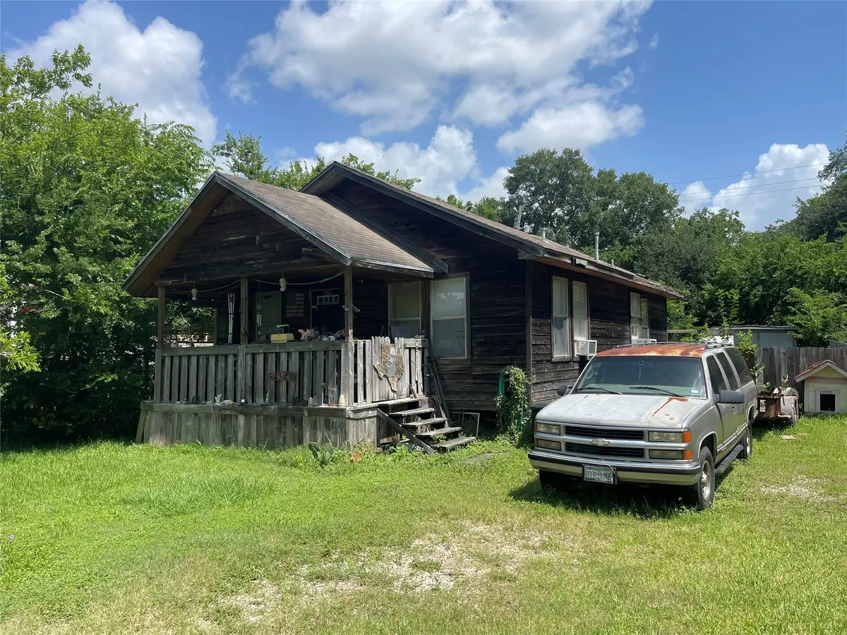 408 Bay Oaks Drive, La Porte, TX 77571 - #1