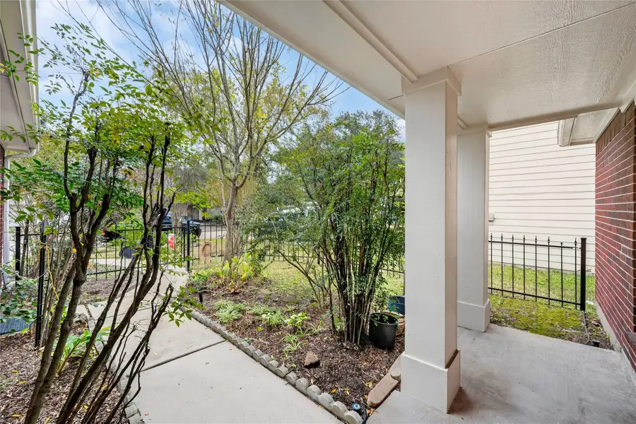 2135 Falling Oaks Road, Houston, TX 77038 - #2