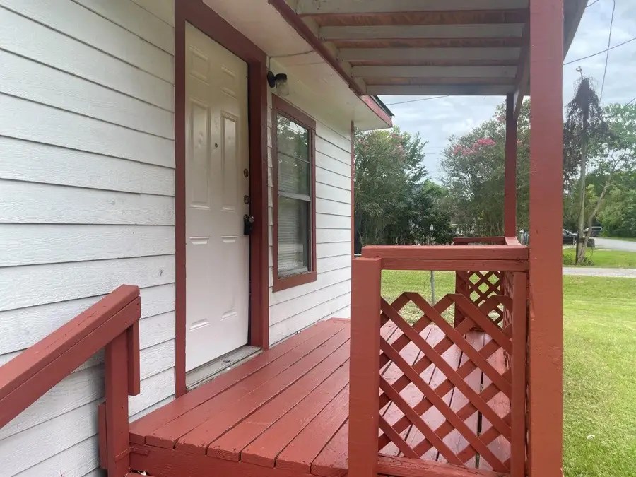 4617 3rd Street, Bacliff, TX 77518 - Image #3