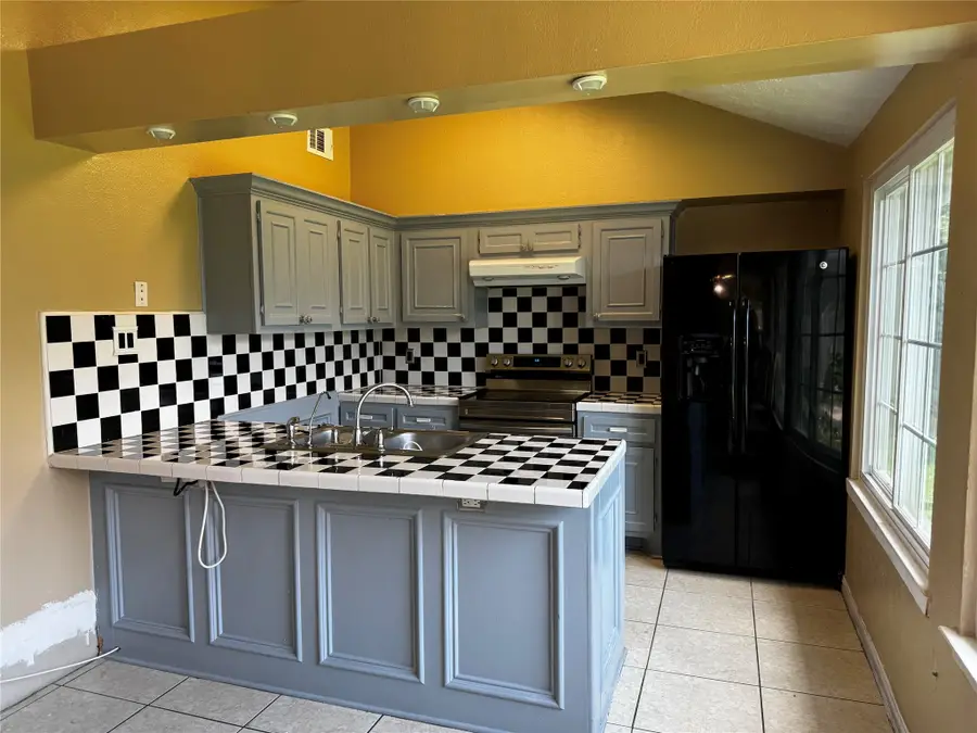 10119 Towne Mist Drive, Sugar Land, TX 77498 - #3