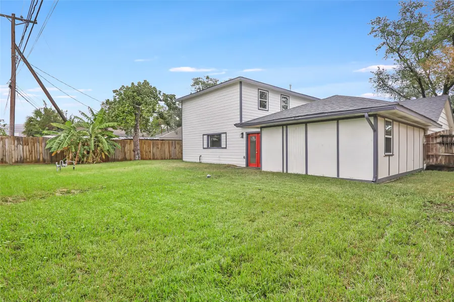 1623 Fawnhope Drive, Houston, TX 77008 - Image #2