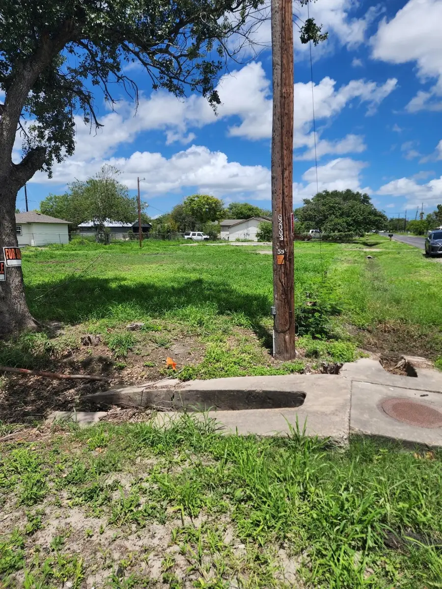 11837 Mallard Drive, Corpus Christi, TX 78410 - Image #2