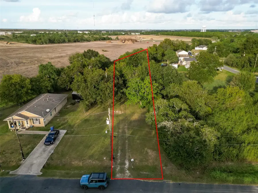 410 Bates Street, Texas City, TX 77591 - #3
