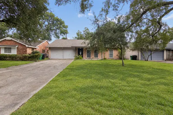 5914 Willowbend Boulevard, Houston, TX 77096