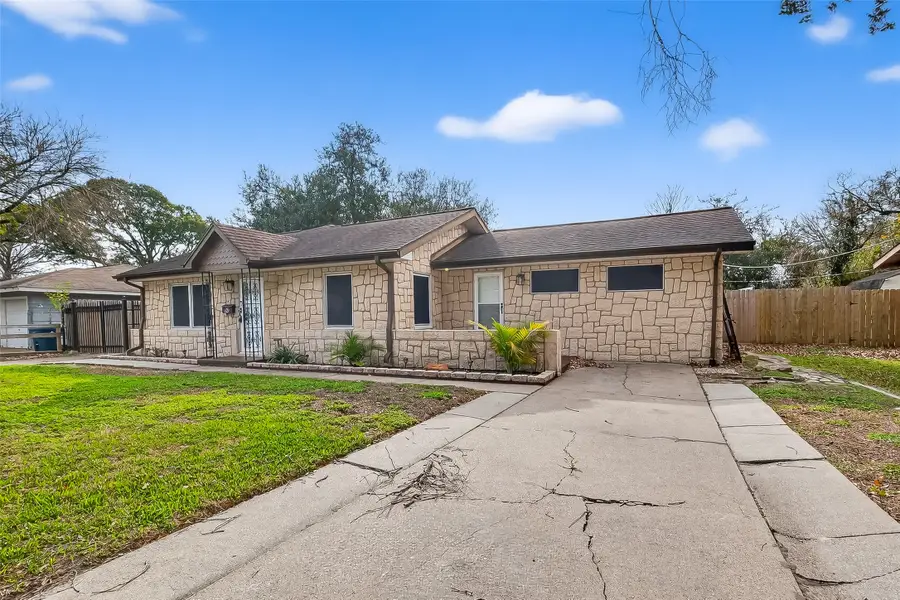 425 20th Avenue N, Texas City, TX 77590 - Image #3