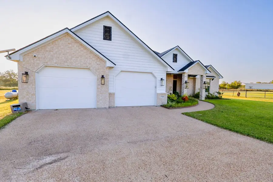 6548 Agave Court, Bryan, TX 77808 - Image #2