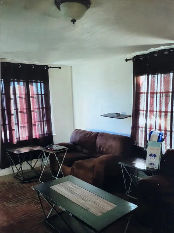 5101 Mallow Street, Houston, TX 77033